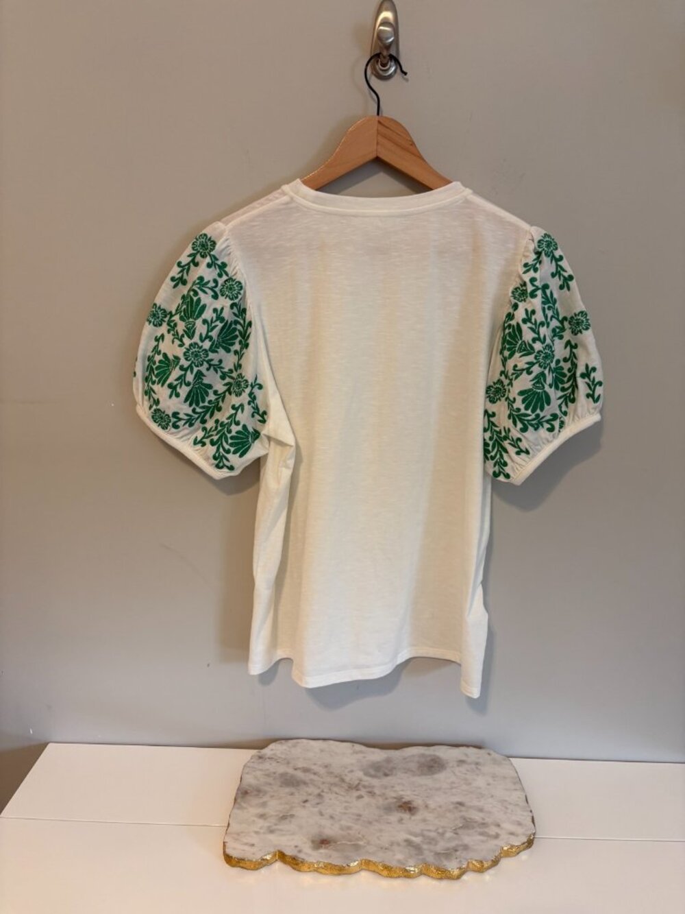 THML Women’s Large White Embroidered Puff Sleeve Top Green Floral Boho Shirt - Picture 4 of 12